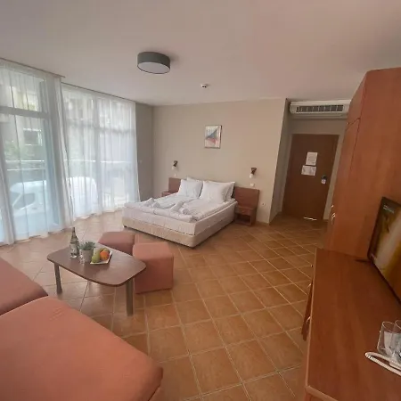 Hotel Eco Palace